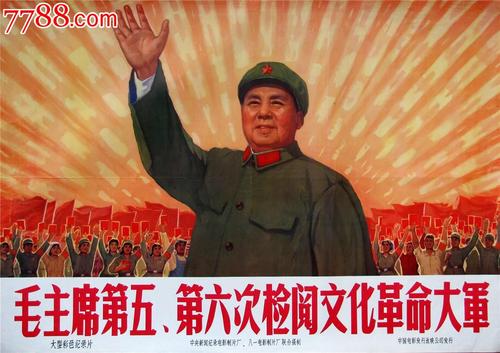 普拉达褶皱包哪个颜色好看